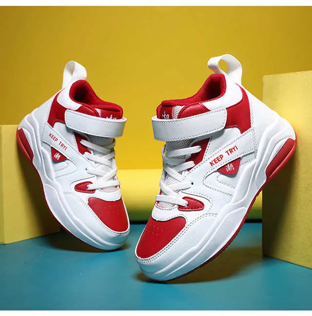 عرض خاص أحذية رياضية للأطفال أحذية ركض . Special Offer Children's Sports Shoes Running Shoes