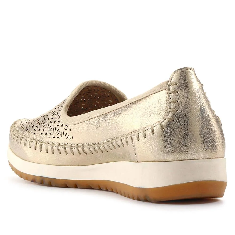 Casual Slip-On Shoes - WBINS41032 / 327 019