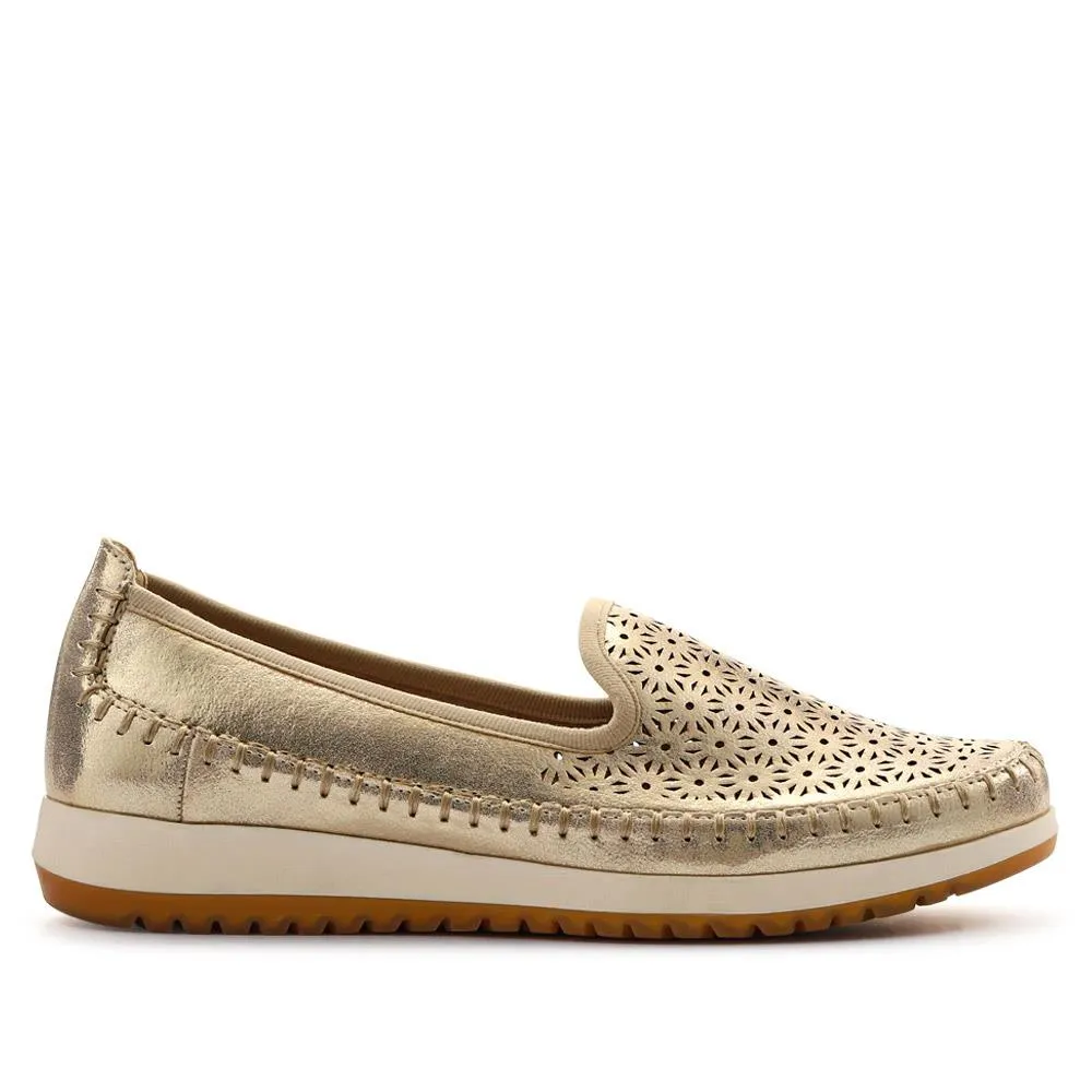 Casual Slip-On Shoes - WBINS41032 / 327 019