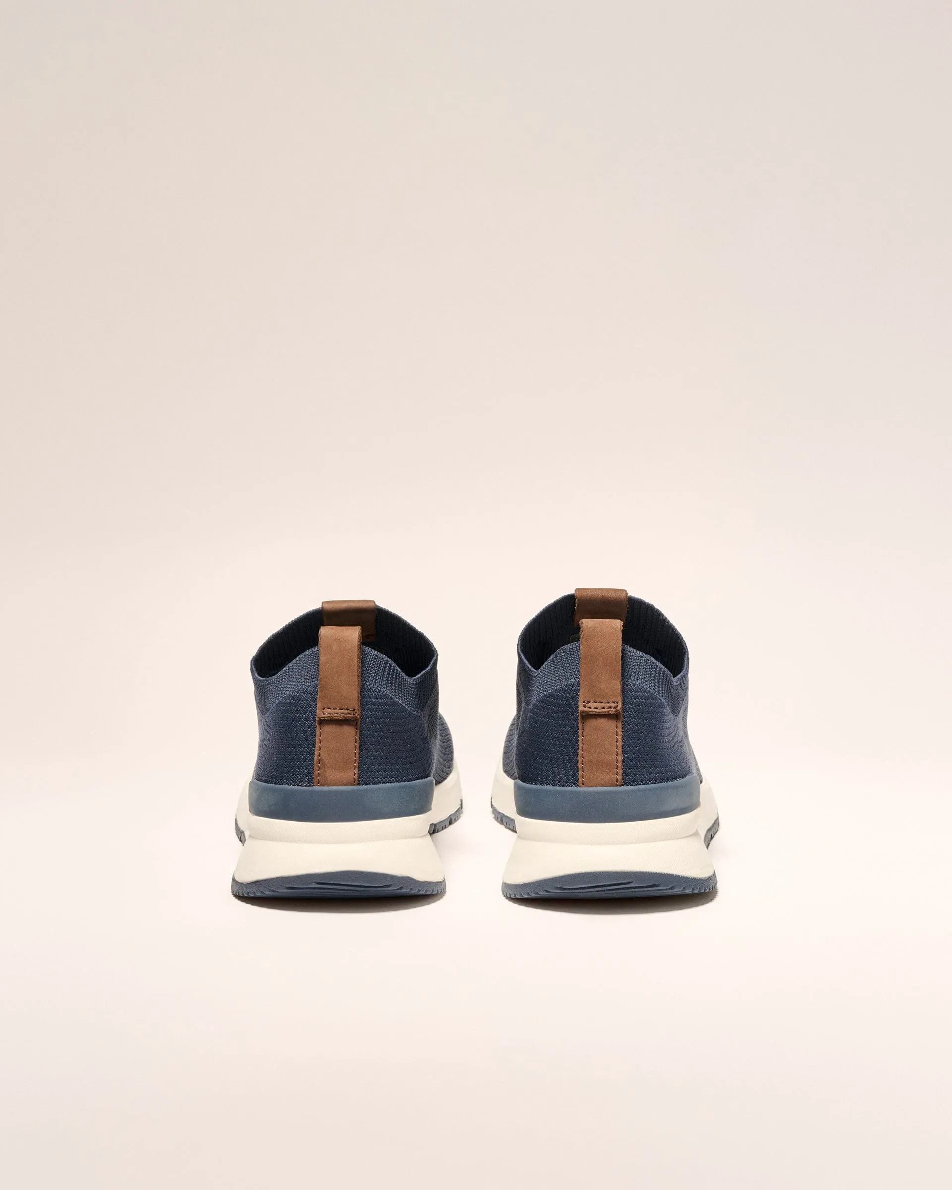 Knit Mesh Runner