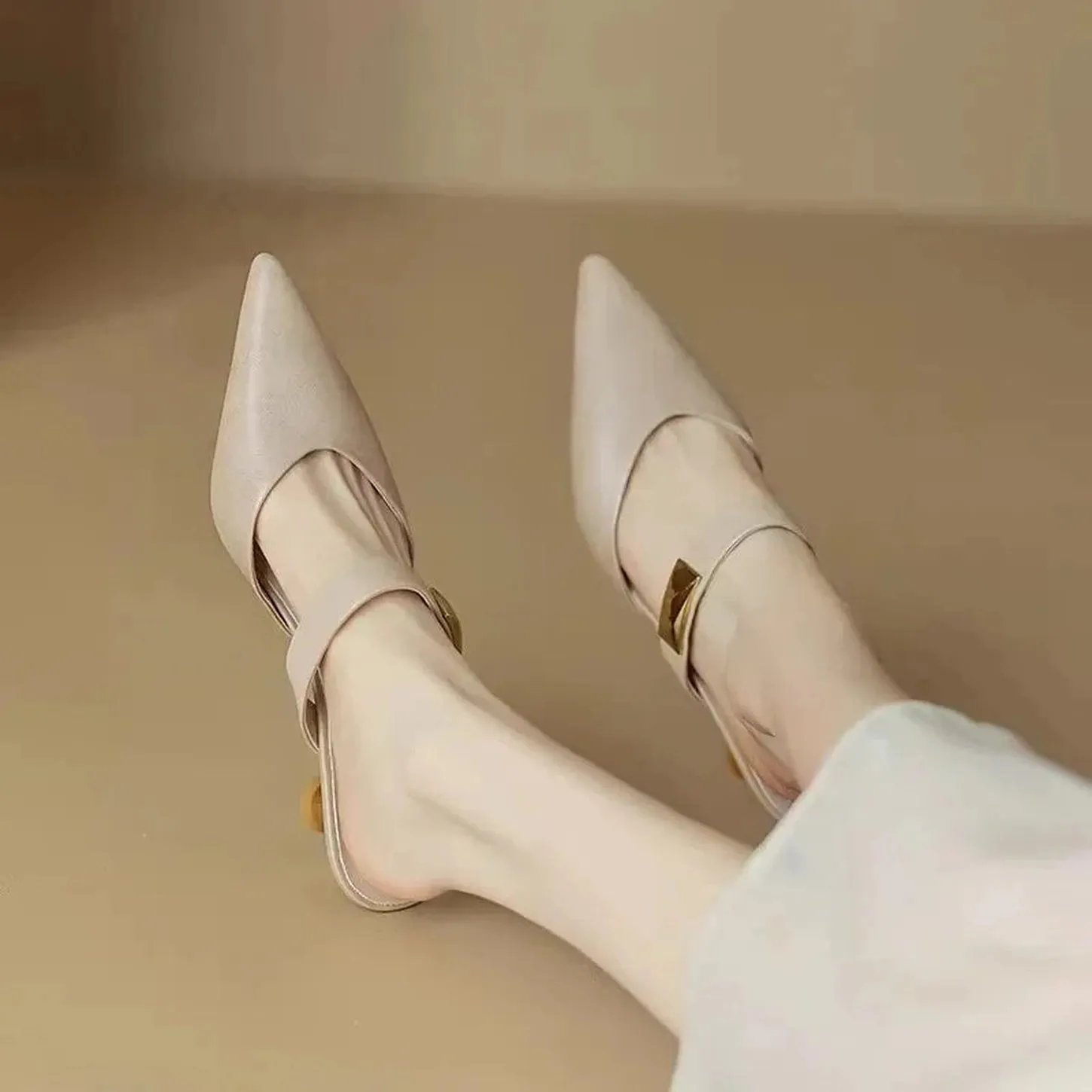 Merendy Ebard pointed toe slip-on minimalism kitten heels Mules