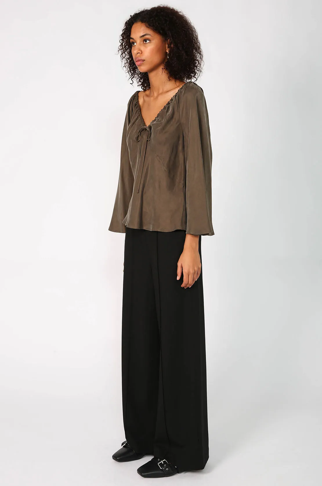 molten top / olive