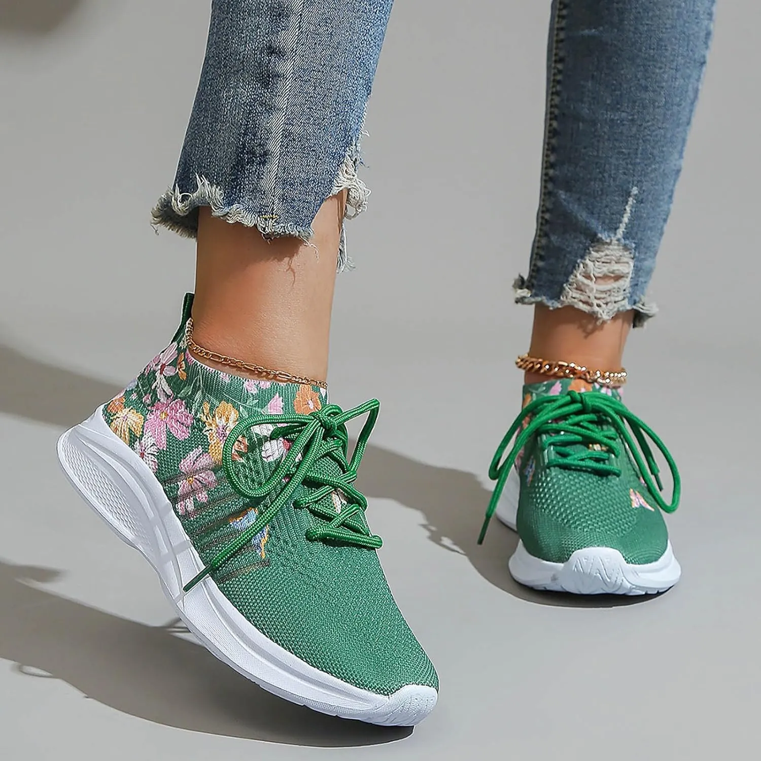Slip on Walking Shoes Women Dressy Knitted Non Slip Running Shoes Wide Width Breathable Gym Workout Shoes Ladies 2024 Fashion Sneakers