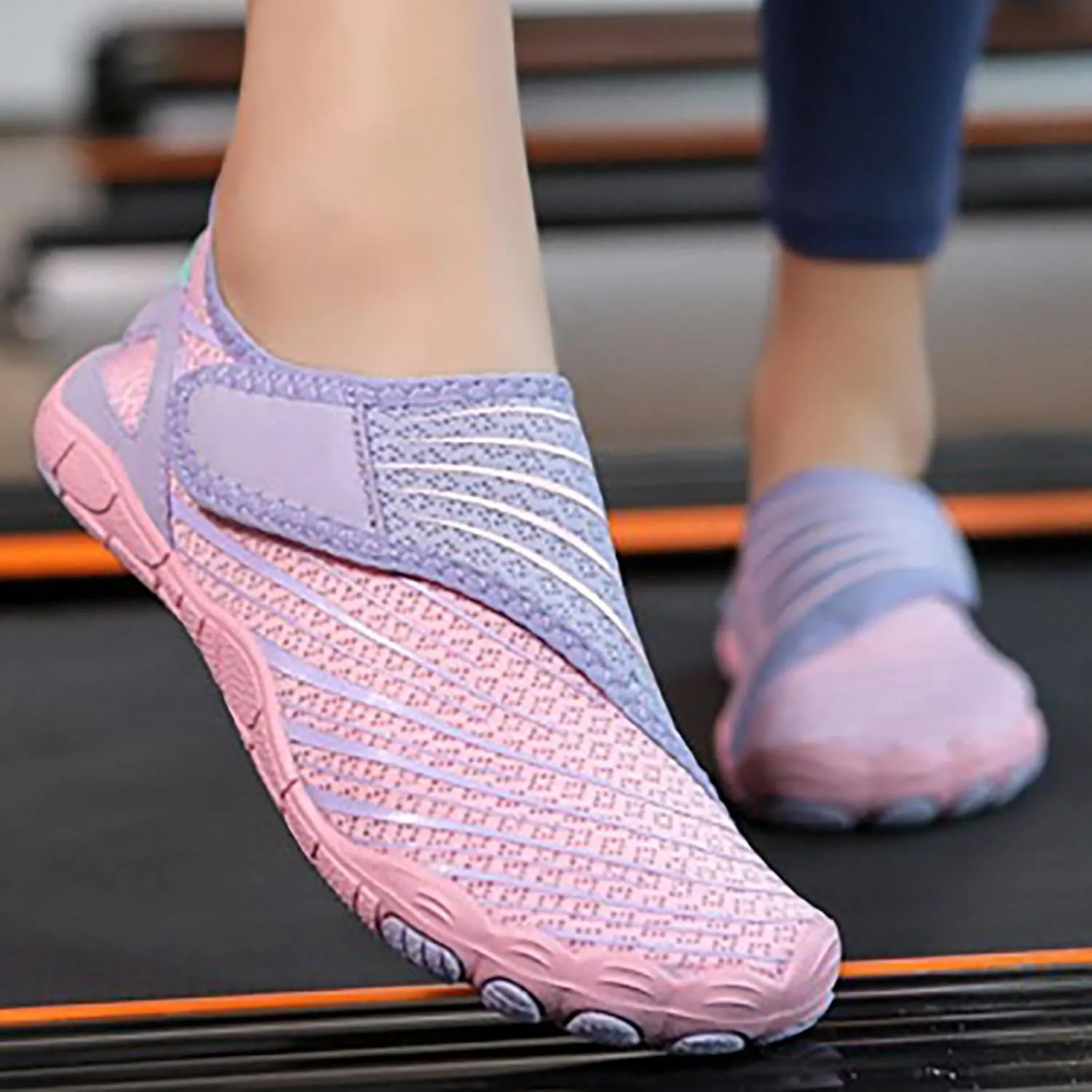 Women's Slip on Walking Shoes Non Slip Memory Foam Vintage Wide Running Shoes Breathable Gym Workout Shoes Ladies 2024 Fashion Sneakers